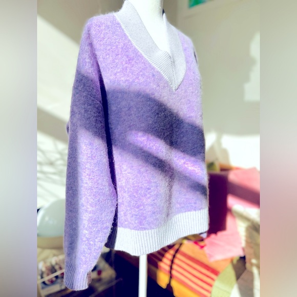 Lululemon wool-blend oversize sweater, size smalll - Picture 10 of 14